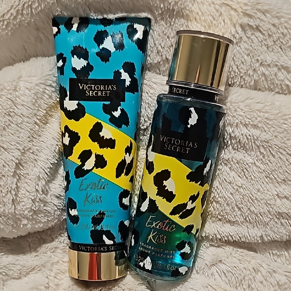 New Victoria's Secret Exotic Kiss Scent Set